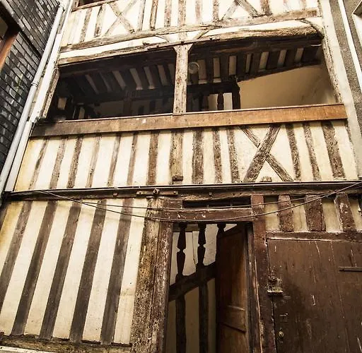 Location 翁弗勒尔